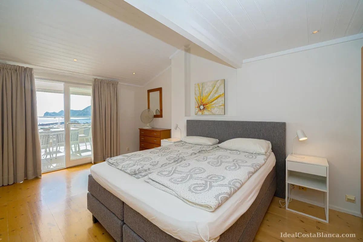 2 quarto Penthouse para venda em Altea com piscina garagem - 1 495 000 € (Ref: 9847953)
