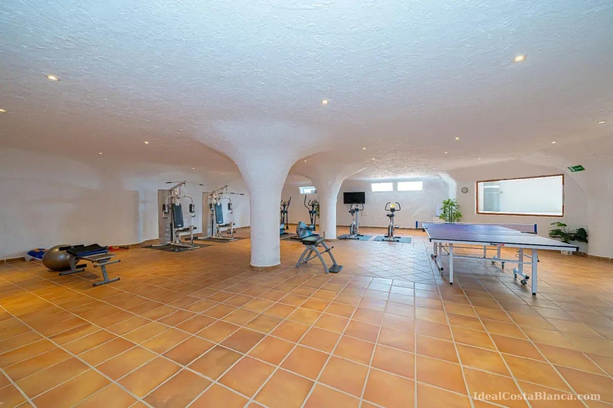 2 quarto Penthouse para venda em Altea com piscina garagem - 1 495 000 € (Ref: 9847953)