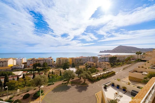 2 quarto Penthouse para venda em Altea com piscina garagem - 1 495 000 € (Ref: 9847953)