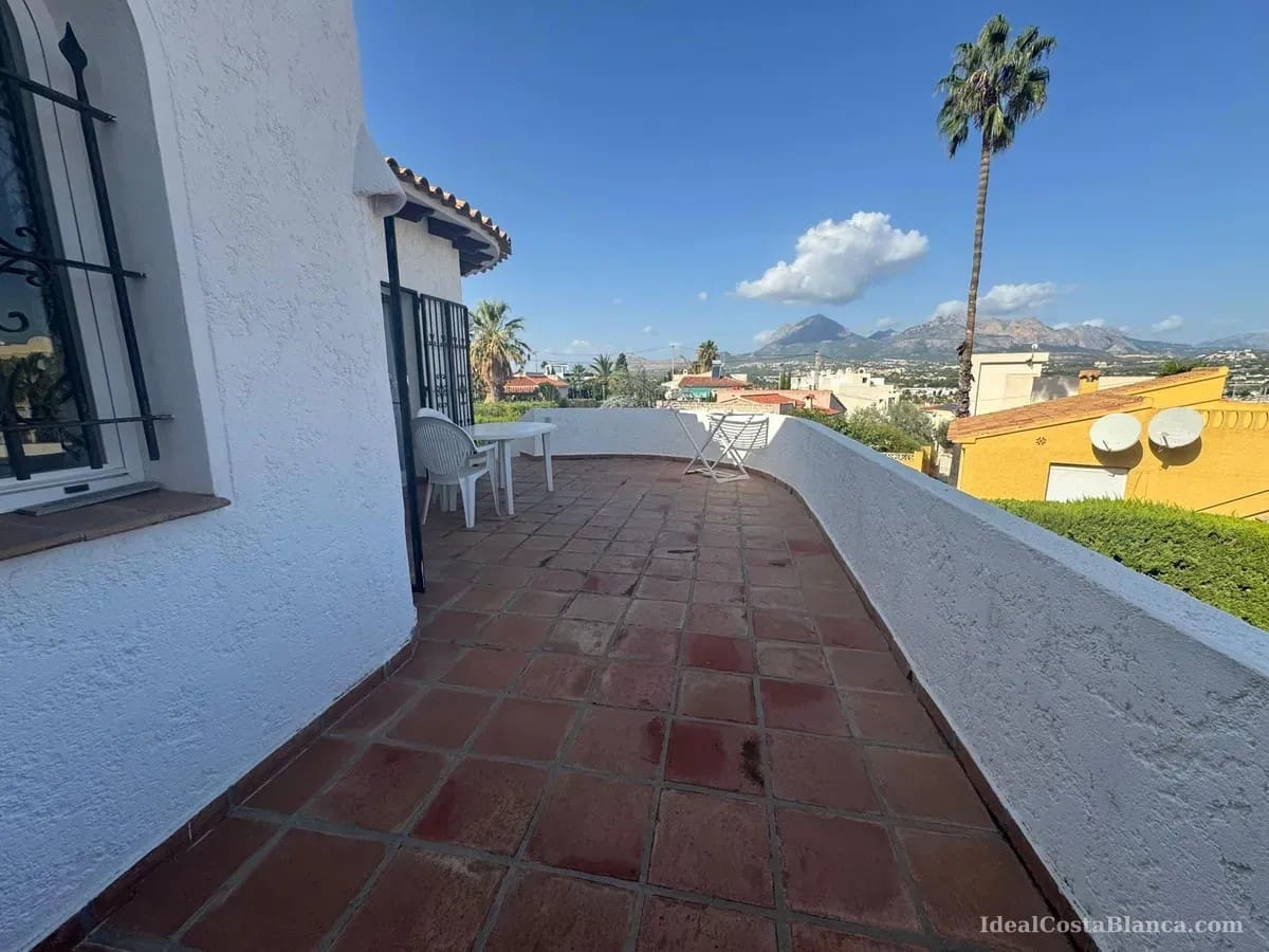 5 soveværelse Villa til salg i Albir med swimmingpool garage - € 795.000 (Ref: 9847955)
