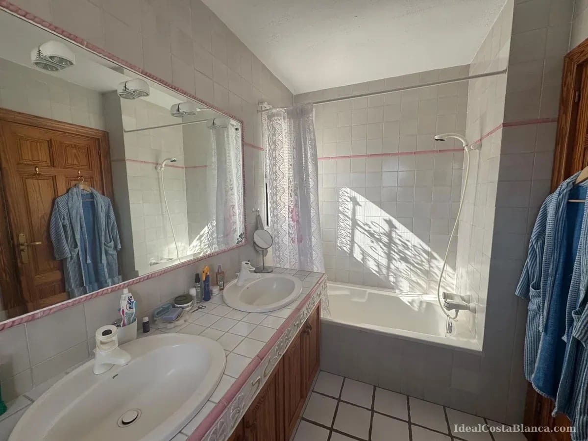 5 soveværelse Villa til salg i Albir med swimmingpool garage - € 795.000 (Ref: 9847955)