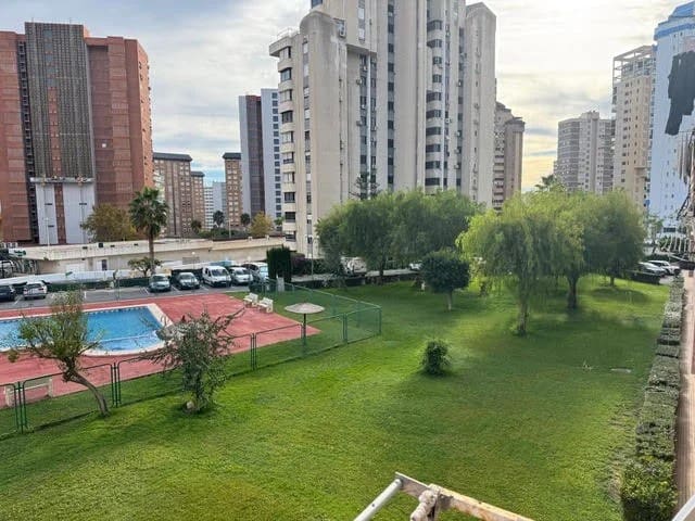 4 soveværelse Lejlighed til salg i Benidorm med swimmingpool garage - € 319.000 (Ref: 9847964)