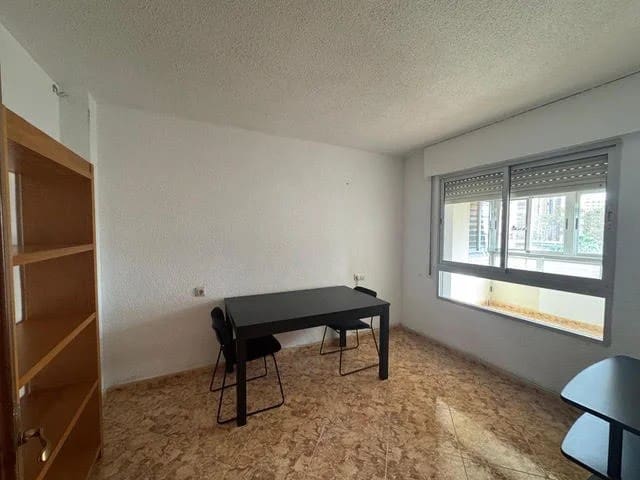 4 soveværelse Lejlighed til salg i Benidorm med swimmingpool garage - € 319.000 (Ref: 9847964)