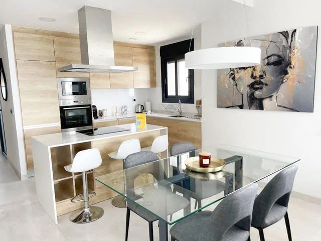 3 soveværelse Lejlighed til salg i Benidorm med swimmingpool garage - € 699.000 (Ref: 9847965)