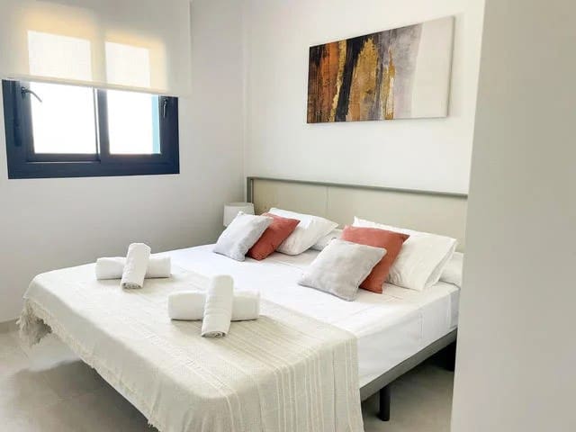 3 soveværelse Lejlighed til salg i Benidorm med swimmingpool garage - € 699.000 (Ref: 9847965)