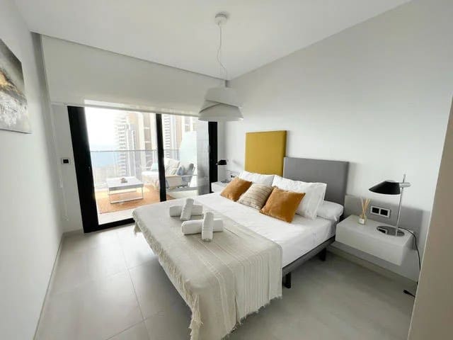 3 soveværelse Lejlighed til salg i Benidorm med swimmingpool garage - € 699.000 (Ref: 9847965)
