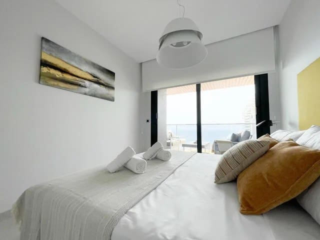 3 soveværelse Lejlighed til salg i Benidorm med swimmingpool garage - € 699.000 (Ref: 9847965)