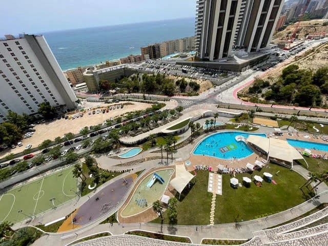 3 soveværelse Lejlighed til salg i Benidorm med swimmingpool garage - € 699.000 (Ref: 9847965)