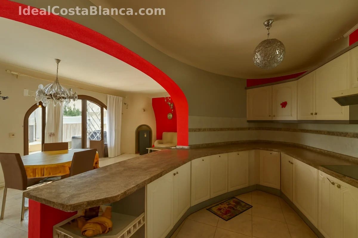 3 soveværelse Finca/Landehus til salg i Alfaz del Pi / L'Alfas del Pi med swimmingpool - € 469.000 (Ref: 9847967)