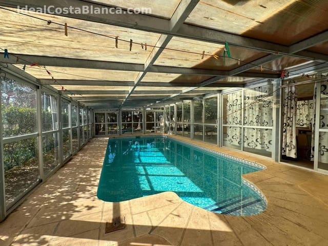 3 soveværelse Finca/Landehus til salg i Alfaz del Pi / L'Alfàs del Pi med swimmingpool - € 469.000 (Ref: 9847967)
