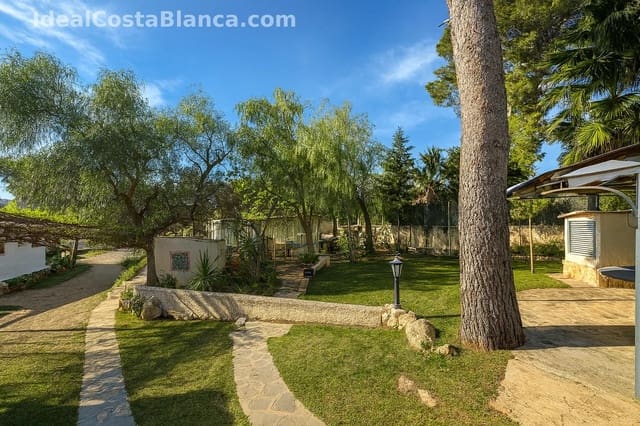 3 soveværelse Finca/Landehus til salg i Alfaz del Pi / L'Alfàs del Pi med swimmingpool - € 469.000 (Ref: 9847967)