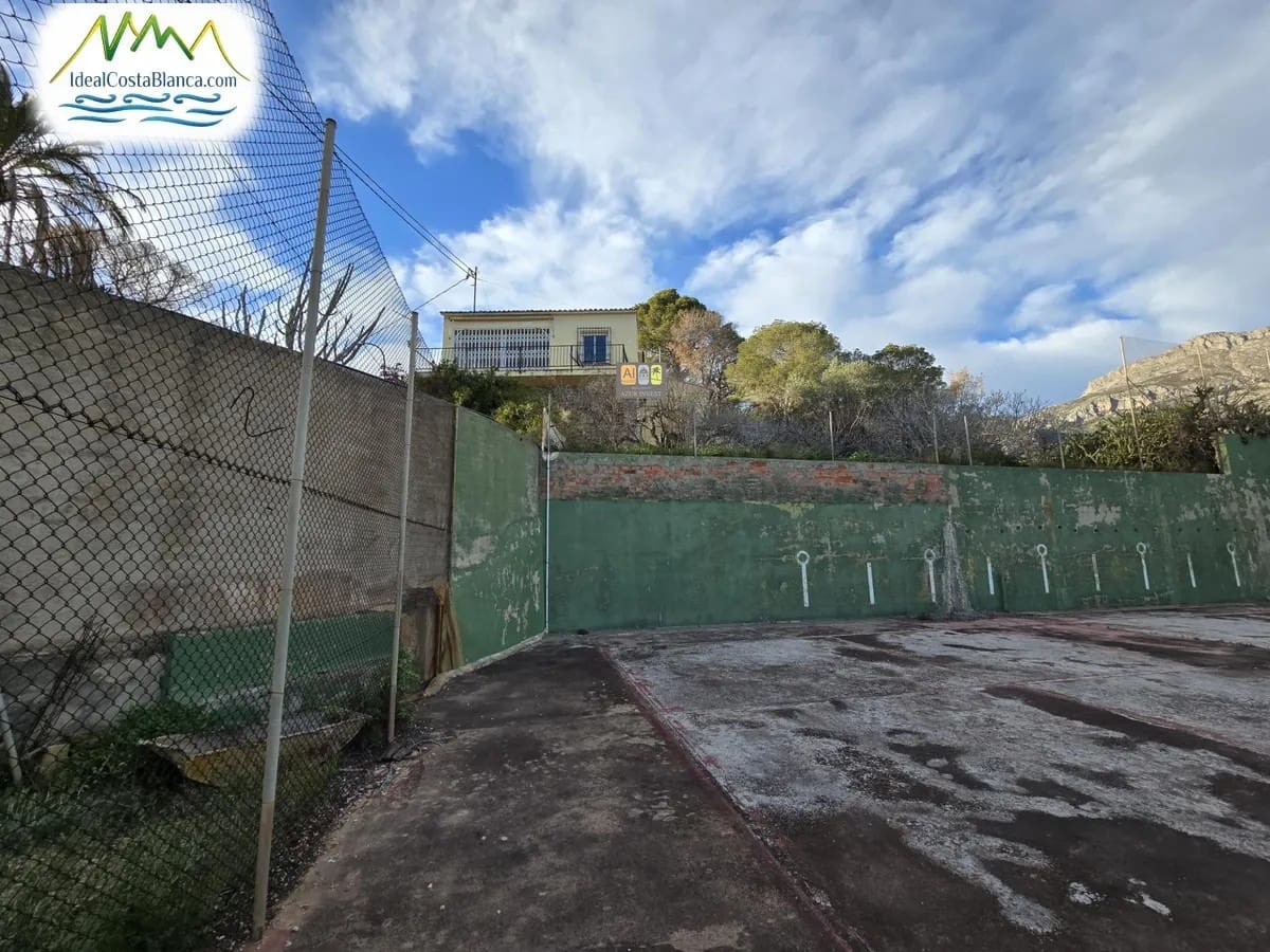 4 soveværelse Byhus til salg i Altea med swimmingpool - € 550.000 (Ref: 9847970)