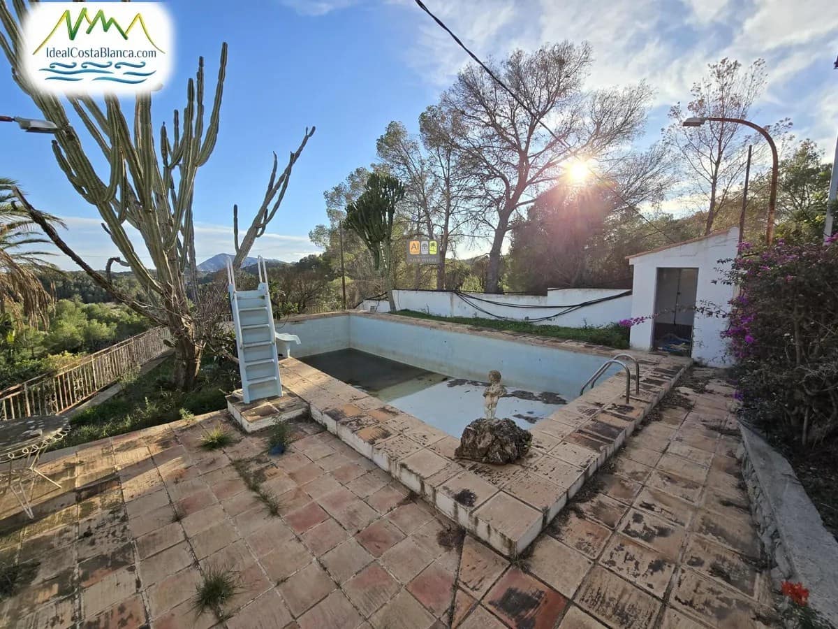 4 soveværelse Byhus til salg i Altea med swimmingpool - € 550.000 (Ref: 9847970)
