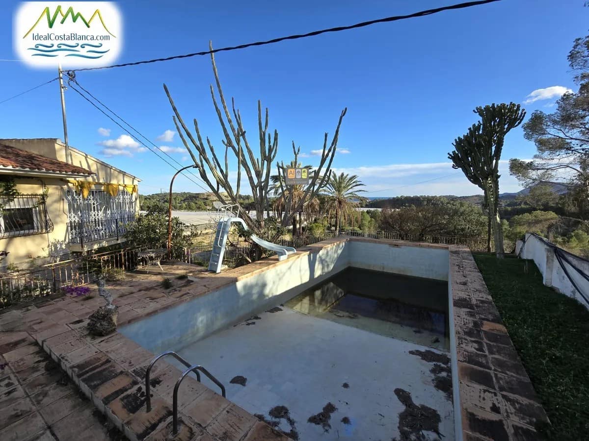 4 soveværelse Byhus til salg i Altea med swimmingpool - € 550.000 (Ref: 9847970)