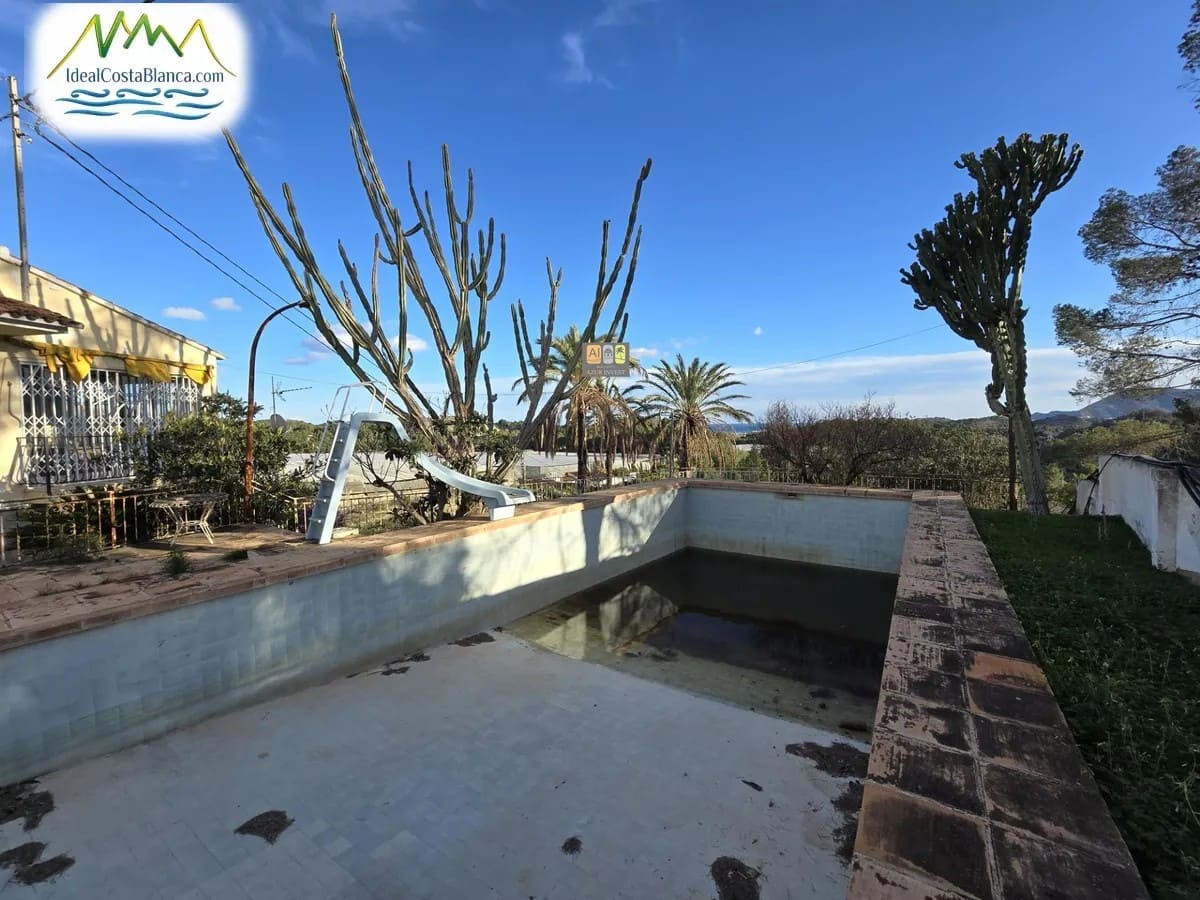 4 soveværelse Byhus til salg i Altea med swimmingpool - € 550.000 (Ref: 9847970)