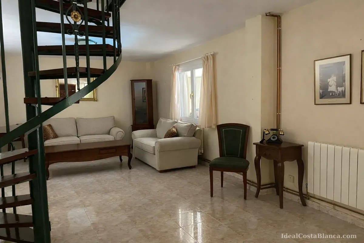 5 bedroom Finca/Country House for sale in Benimantell with pool garage - € 380,000 (Ref: 9847971)
