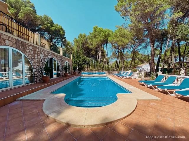 5 soveværelse Finca/Landehus til salg i Benimantell med swimmingpool garage - € 380.000 (Ref: 9847971)