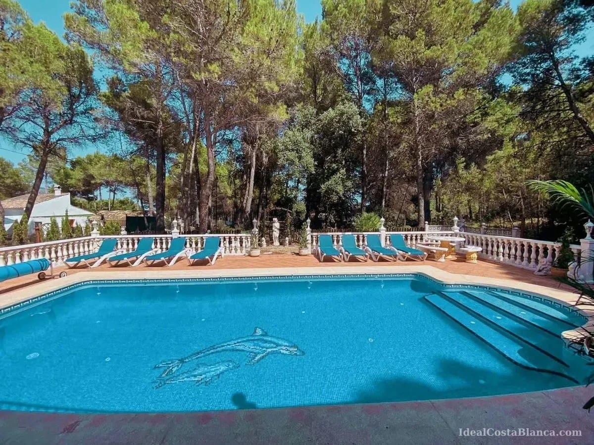 5 bedroom Finca/Country House for sale in Benimantell with pool garage - € 380,000 (Ref: 9847971)