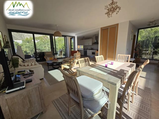 3 makuuhuone Omakotitalo myytävänä paikassa Alhama Springs, Altea mukana uima-altaan - 475 000 € (Ref: 9847973)