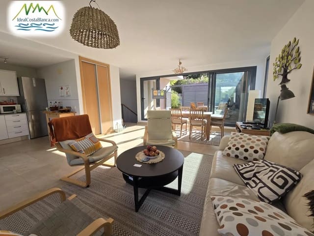 3 makuuhuone Omakotitalo myytävänä paikassa Alhama Springs, Altea mukana uima-altaan - 475 000 € (Ref: 9847973)