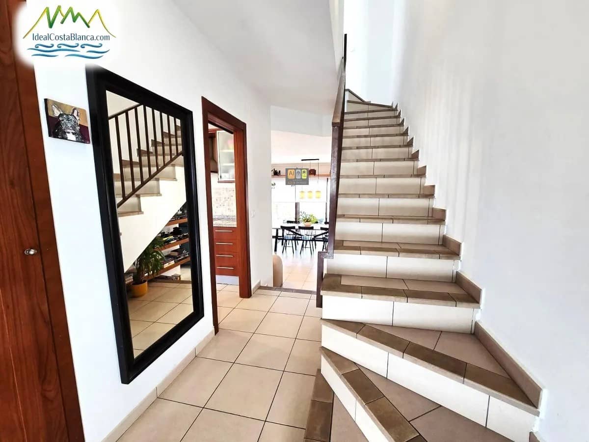 3 sypialnia Dom na sprzedaż w Polop z basenem - 380 000 € (Ref: 9847978)