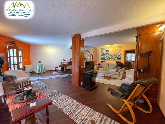 4 slaapkamer Huis te koop in Altea met zwembad garage - € 415.000 (Ref: 9847979)