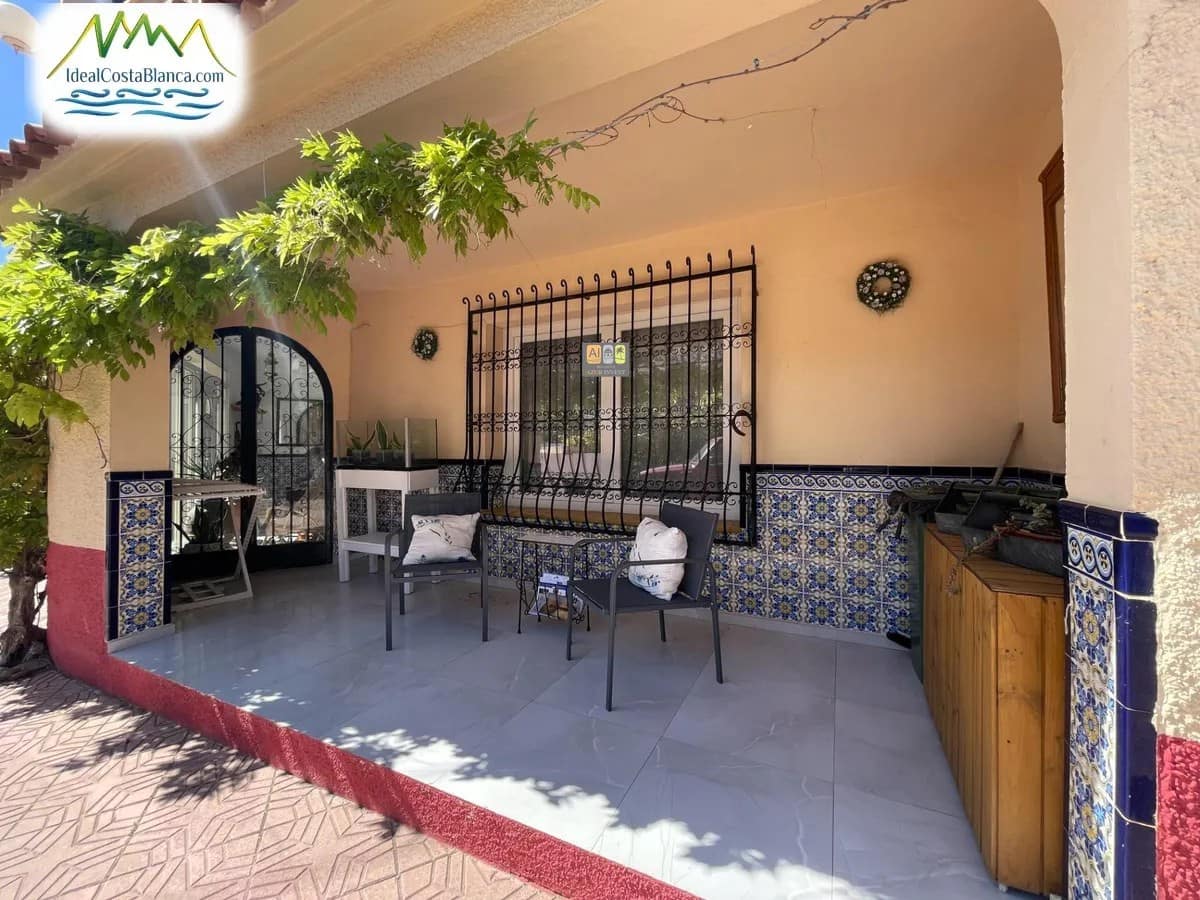 4 slaapkamer Huis te koop in Altea met zwembad garage - € 415.000 (Ref: 9847979)