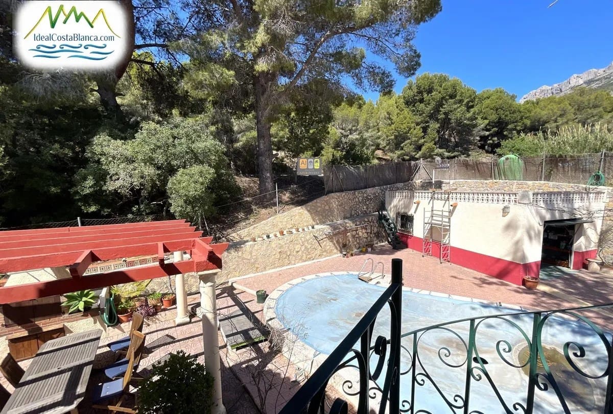 4 slaapkamer Huis te koop in Altea met zwembad garage - € 415.000 (Ref: 9847979)