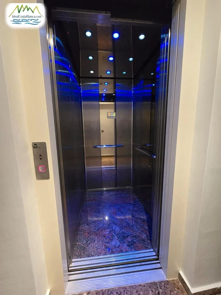 3 makuuhuone Huvila myytävänä paikassa Altea mukana uima-altaan - 699 000 € (Ref: 9847984)