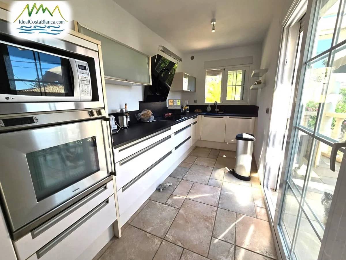 3 makuuhuone Huvila myytävänä paikassa Altea mukana uima-altaan - 699 000 € (Ref: 9847984)