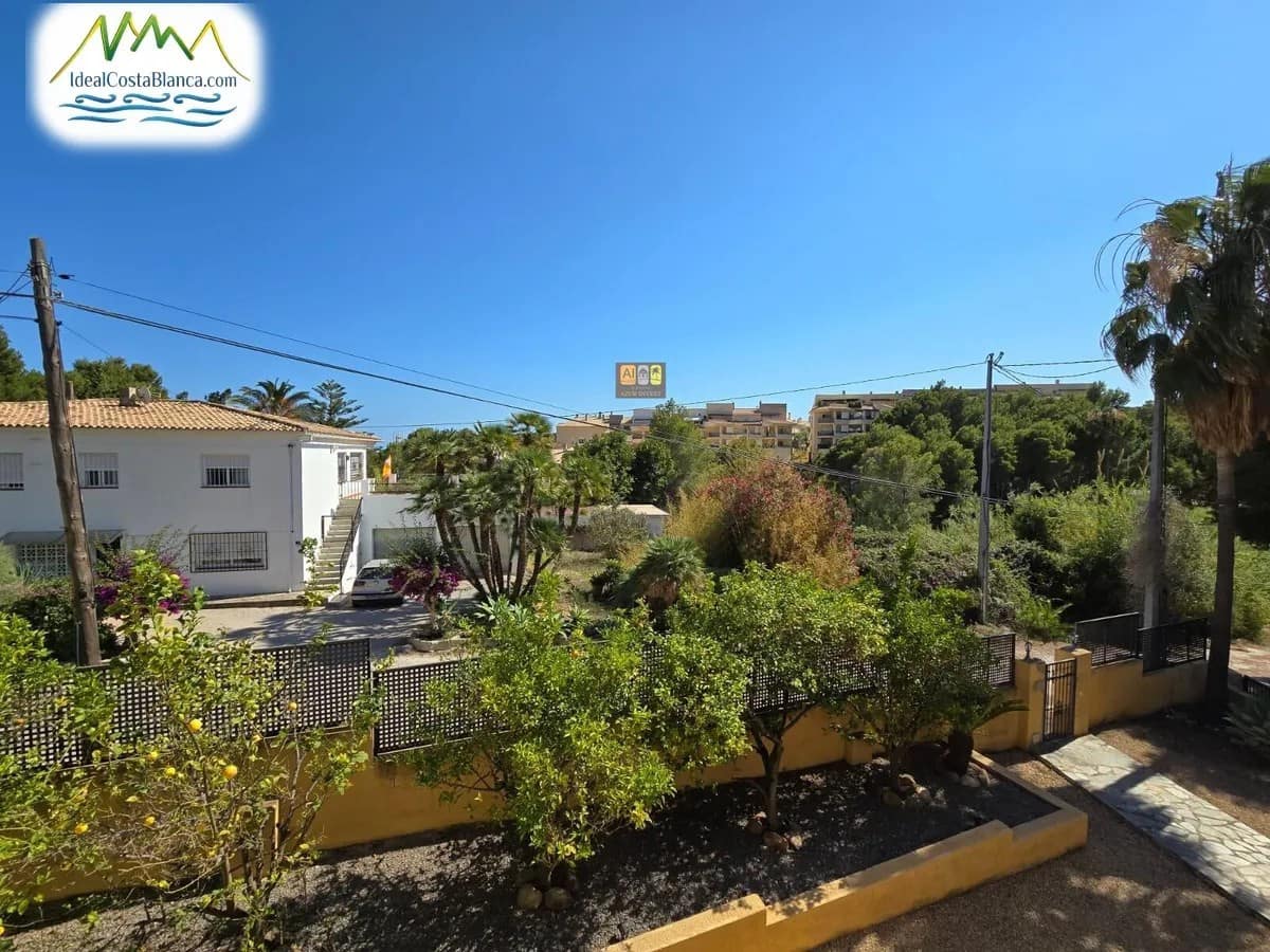 3 makuuhuone Huvila myytävänä paikassa Altea mukana uima-altaan - 699 000 € (Ref: 9847984)