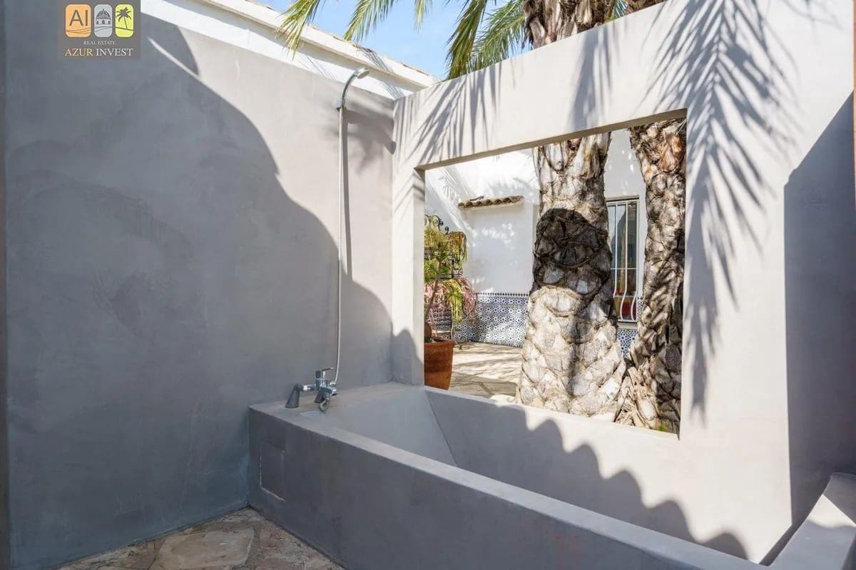 3 soveværelse Villa til salg i La Nucia med swimmingpool garage - € 630.000 (Ref: 9947348)