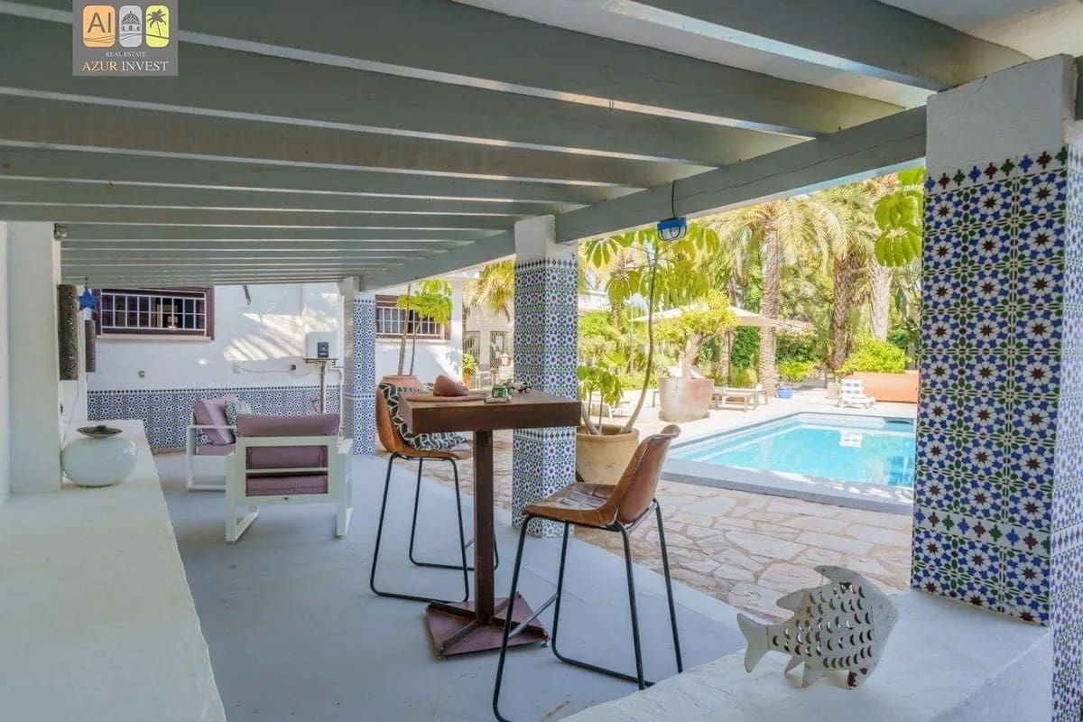 3 soveværelse Villa til salg i La Nucia med swimmingpool garage - € 630.000 (Ref: 9947348)