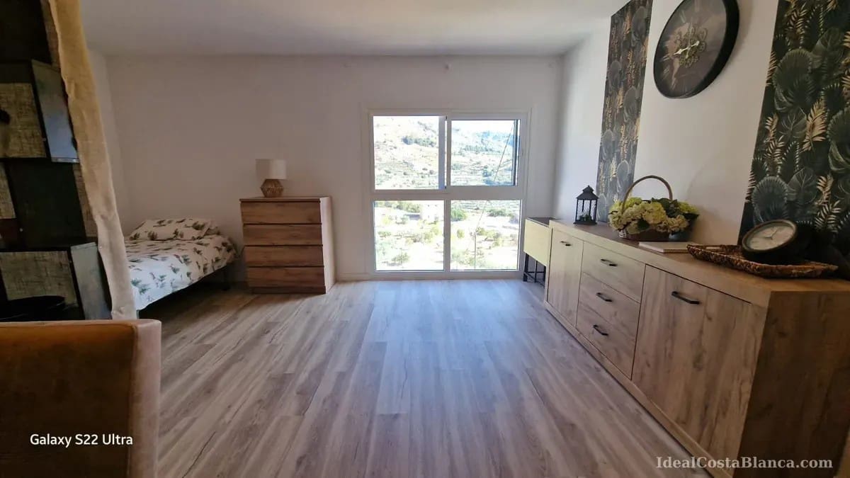 1 bedroom Apartment for sale in Confrides - € 149,000 (Ref: 9956653)