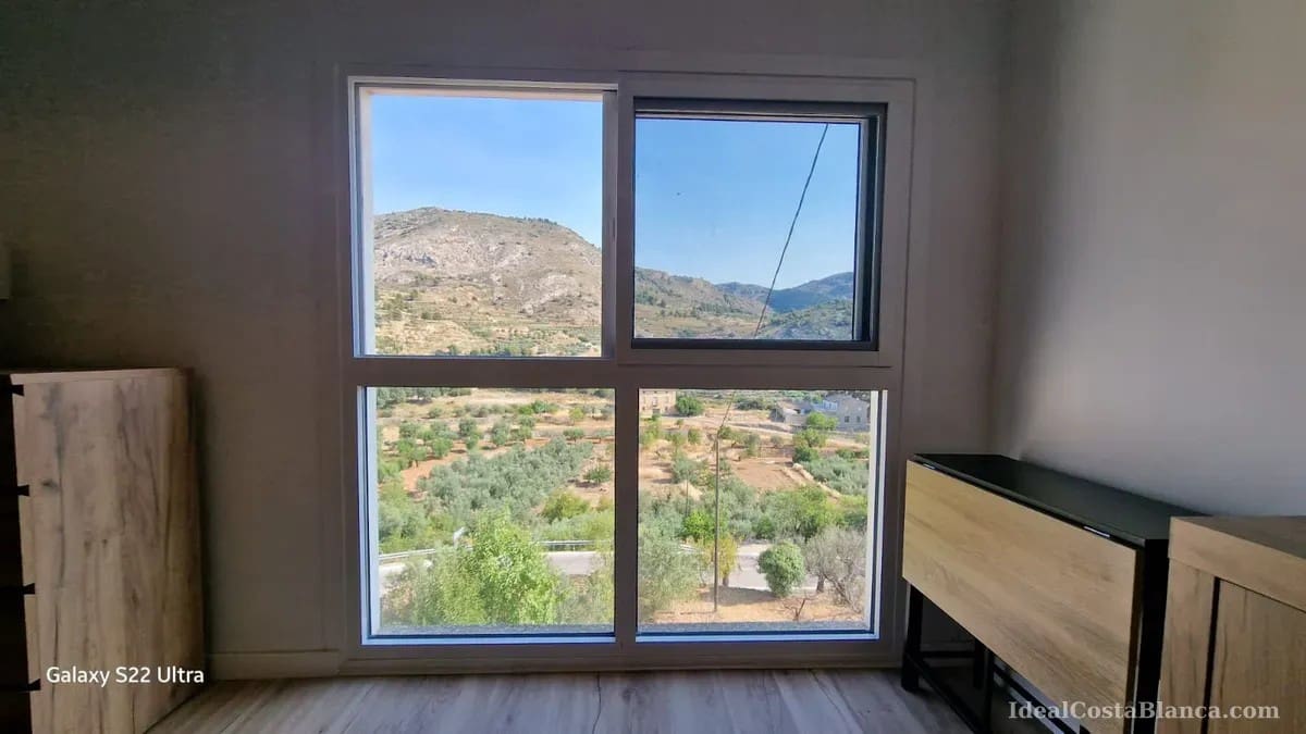 1 bedroom Apartment for sale in Confrides - € 149,000 (Ref: 9956653)