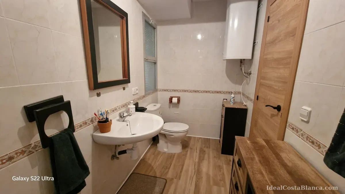 1 bedroom Apartment for sale in Confrides - € 149,000 (Ref: 9956653)