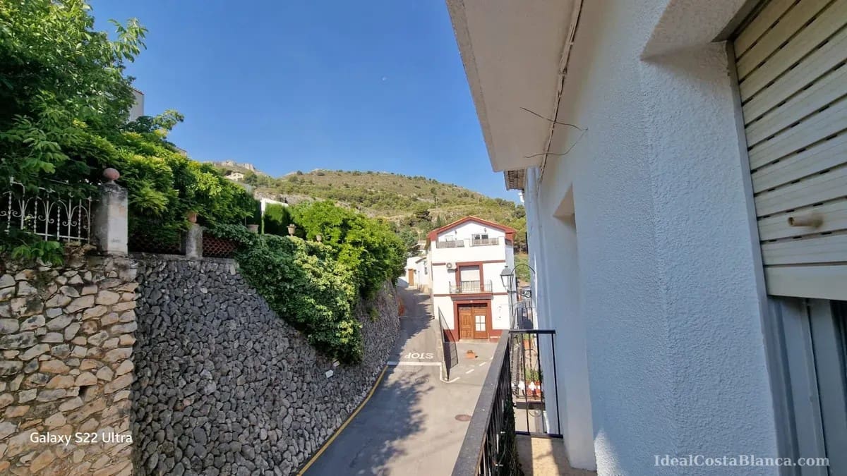 1 bedroom Apartment for sale in Confrides - € 149,000 (Ref: 9956653)