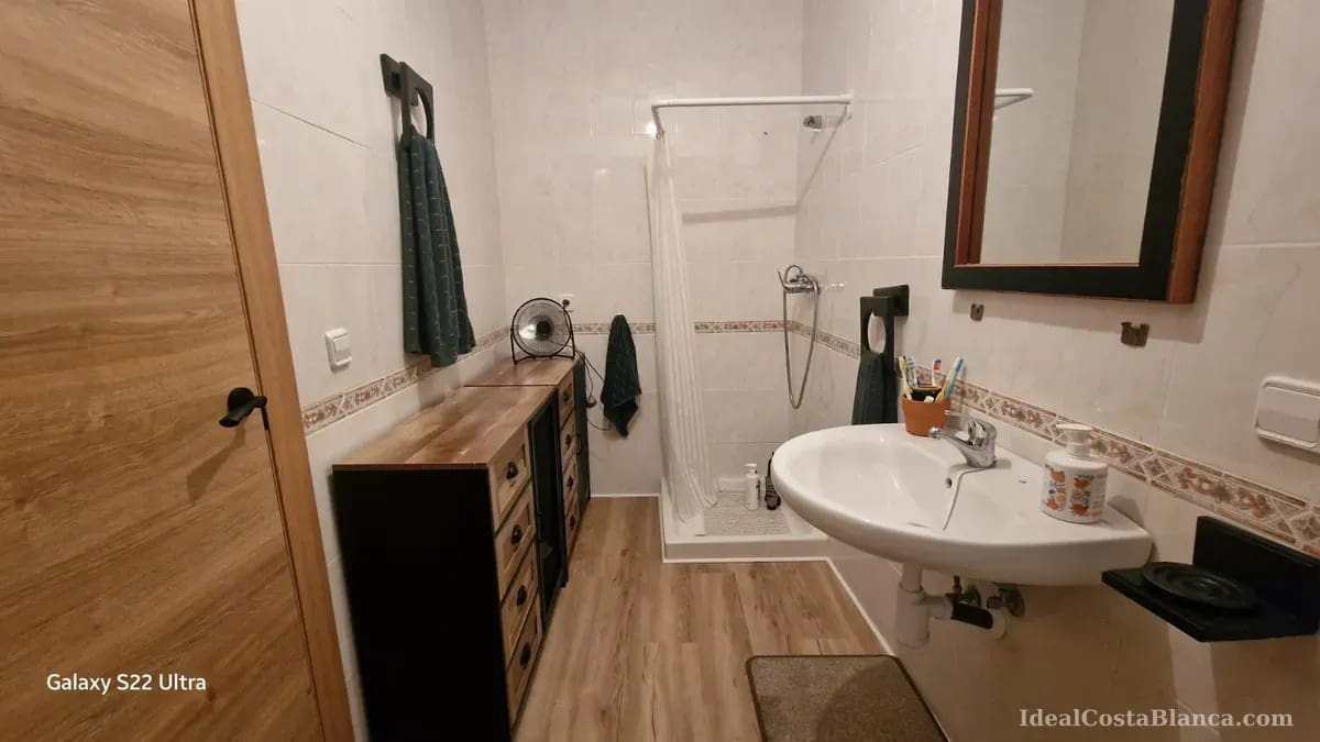 1 bedroom Apartment for sale in Confrides - € 149,000 (Ref: 9956653)