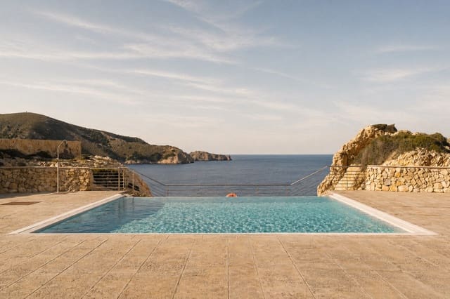 2 chambre Villa/Maison à vendre à Cala Ratjada, Capdepera avec piscine garage - 1 149 000 € (Ref: 9834293)