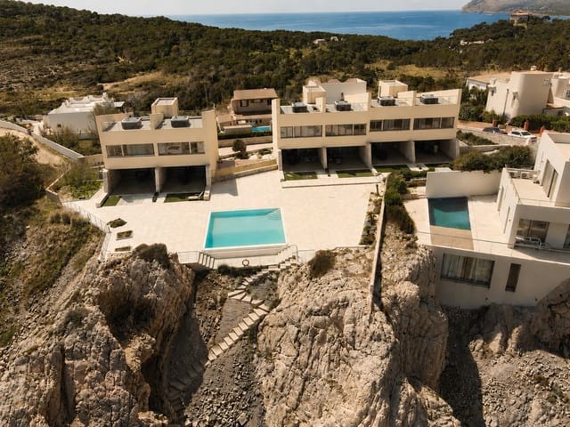 2 chambre Villa/Maison à vendre à Cala Ratjada, Capdepera avec piscine garage - 1 149 000 € (Ref: 9834293)