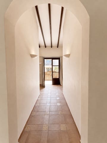2 sypialnia Dom na sprzedaż w Cala Ratjada, Capdepera z garażem - 849 000 € (Ref: 9860747)