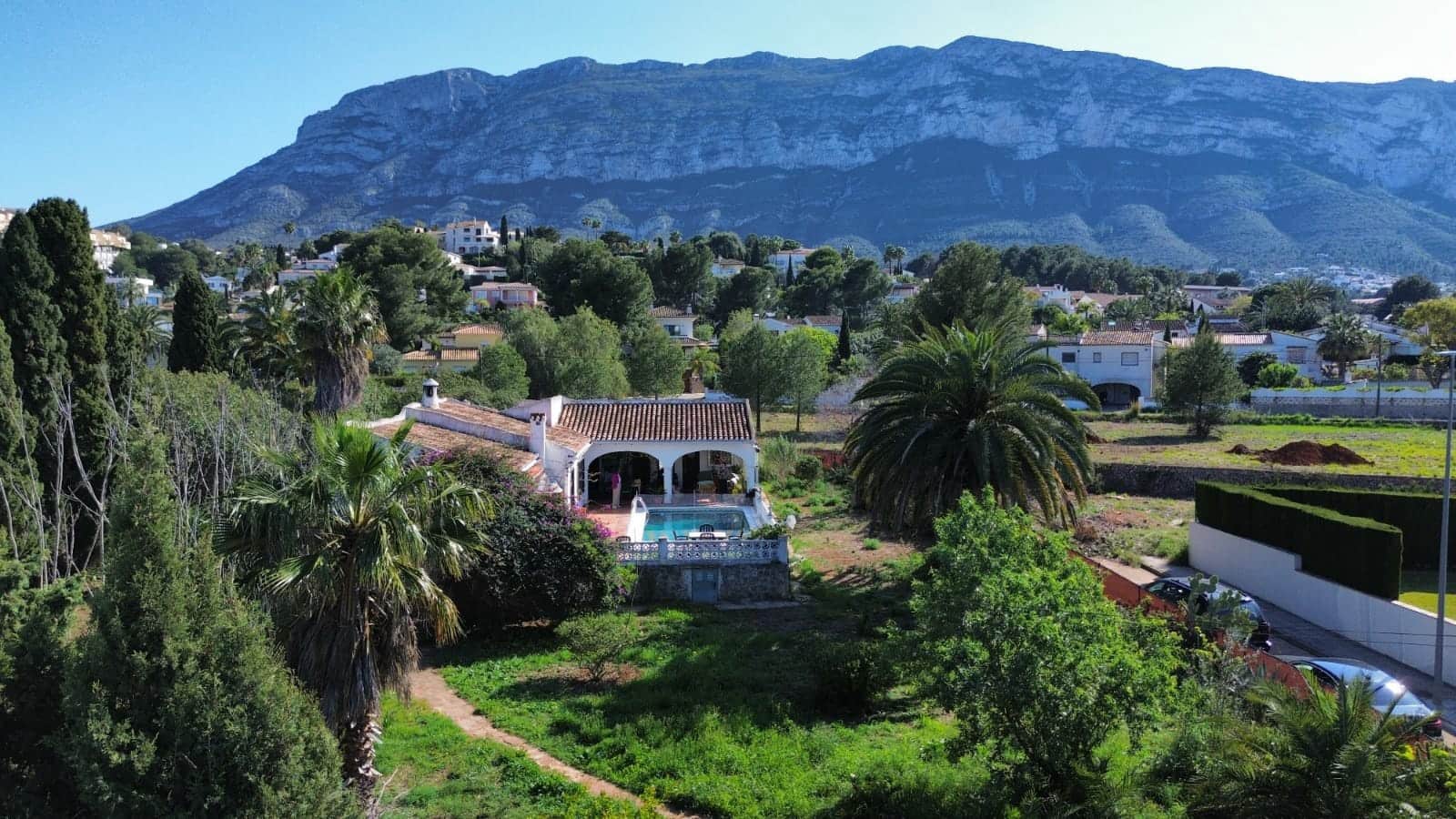 3 bedroom Bungalow for sale in Denia with pool garage - € 875,000 (Ref: 9841513)