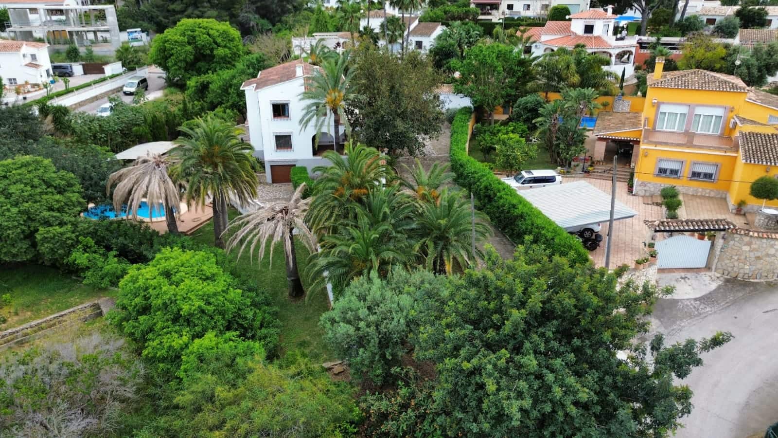 6 bedroom Townhouse for sale in Denia with pool garage - € 875,000 (Ref: 9841518)