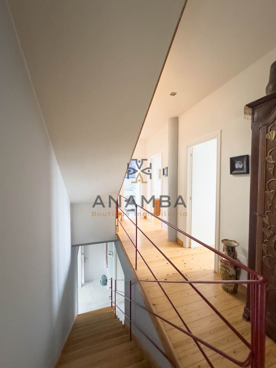 5 bedroom Semi-detached Villa for sale in Muros de Nalon with garage - € 578,000 (Ref: 9841149)