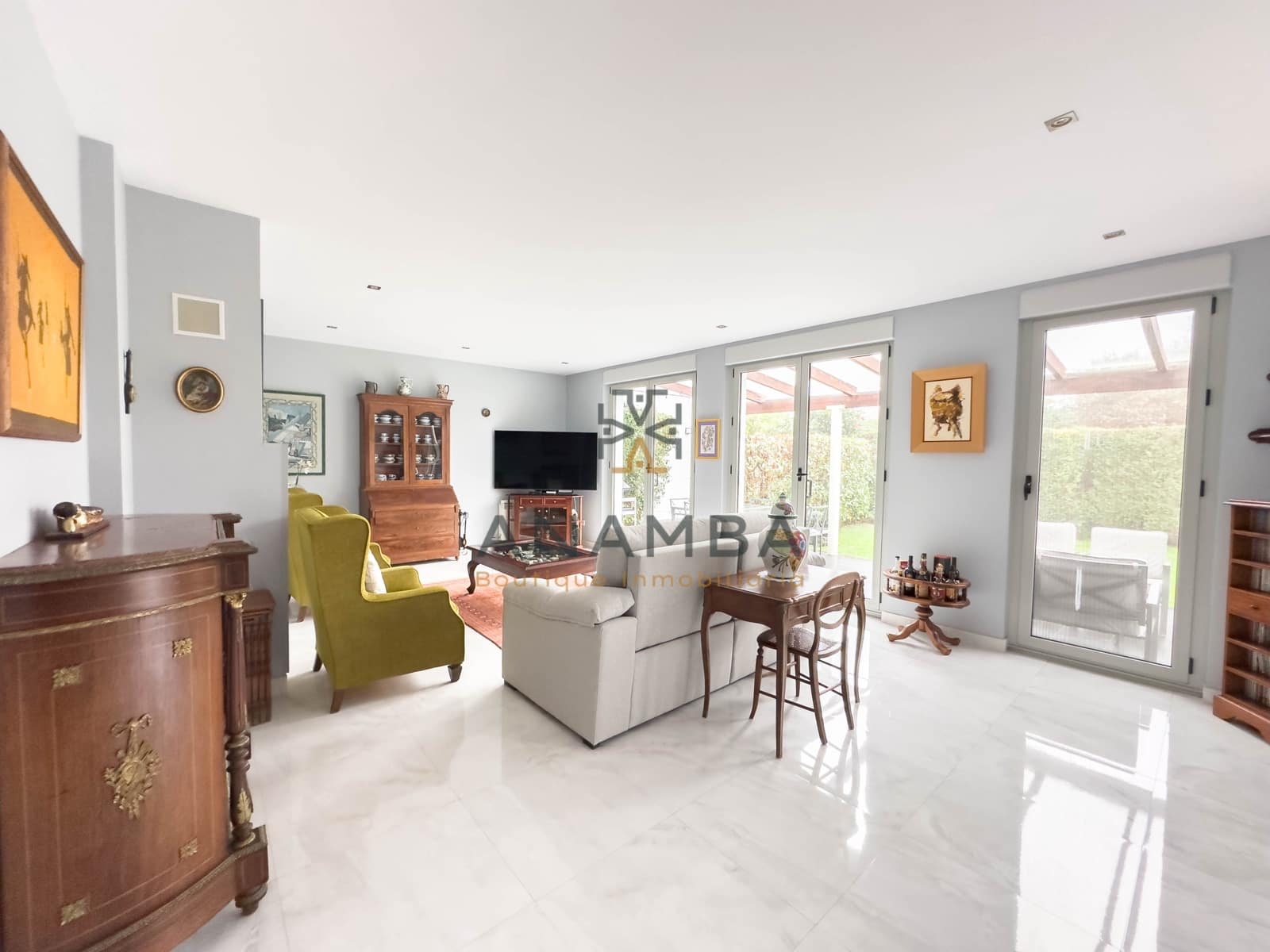 5 bedroom Semi-detached Villa for sale in Muros de Nalon with garage - € 578,000 (Ref: 9841149)