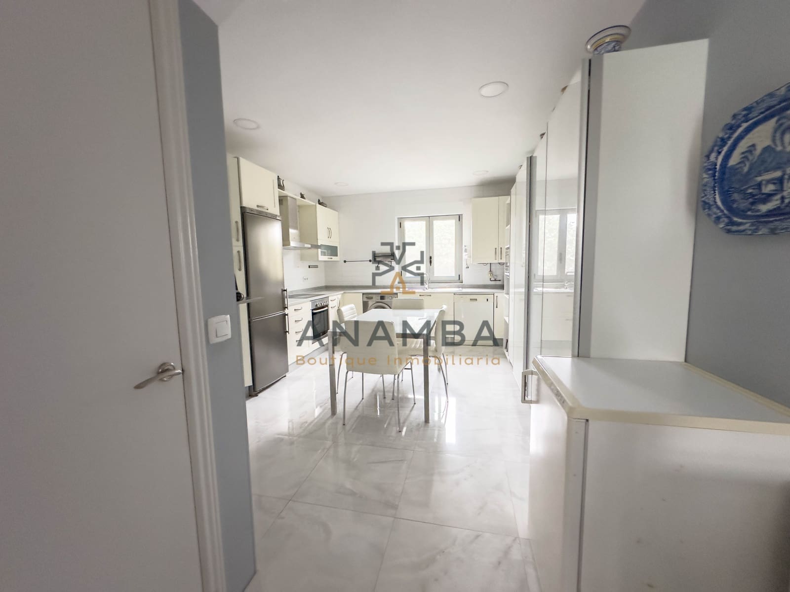 5 bedroom Semi-detached Villa for sale in Muros de Nalon with garage - € 578,000 (Ref: 9841149)