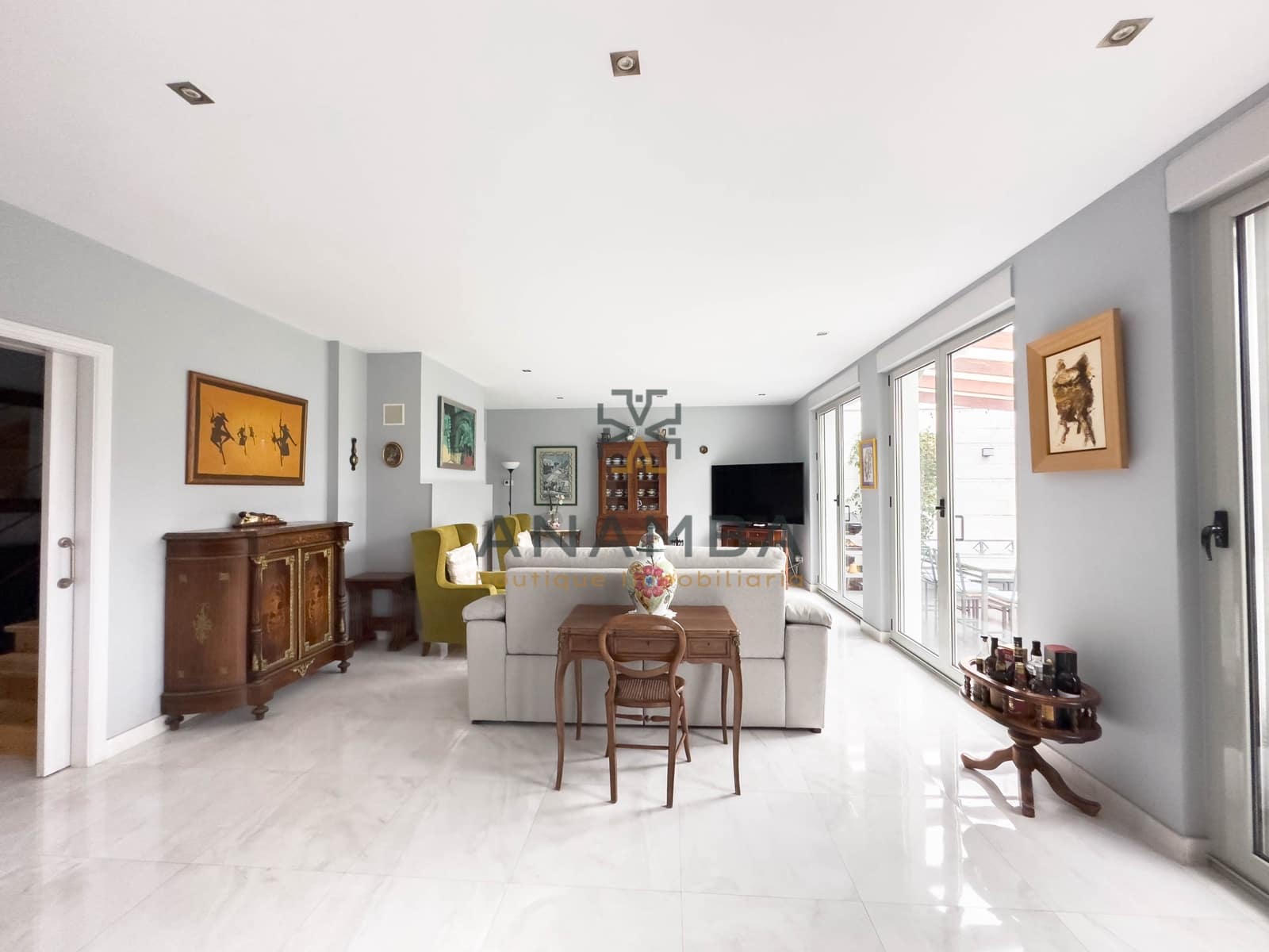 5 bedroom Semi-detached Villa for sale in Muros de Nalon with garage - € 578,000 (Ref: 9841149)