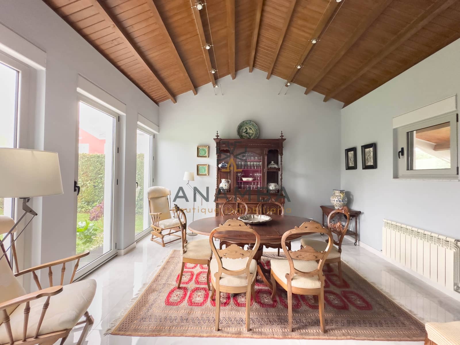 5 bedroom Semi-detached Villa for sale in Muros de Nalon with garage - € 578,000 (Ref: 9841149)