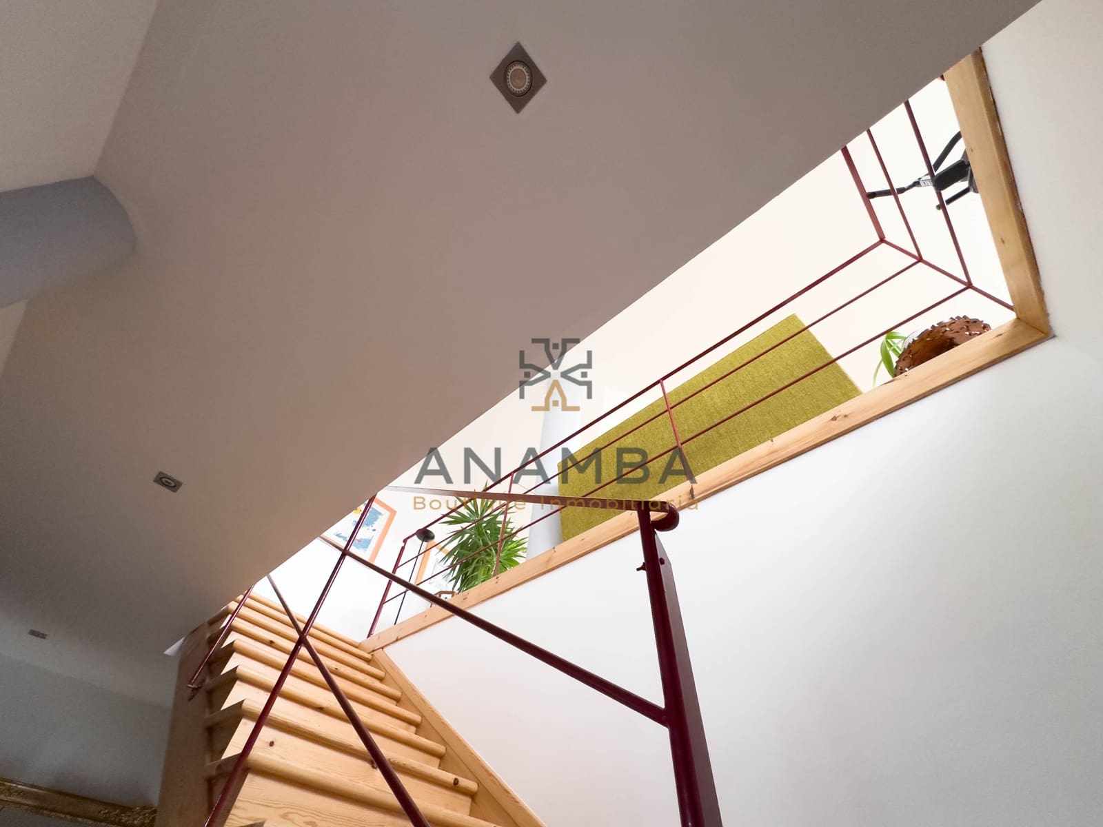 5 bedroom Semi-detached Villa for sale in Muros de Nalon with garage - € 578,000 (Ref: 9841149)