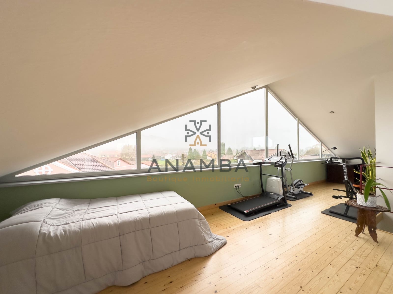 5 bedroom Semi-detached Villa for sale in Muros de Nalon with garage - € 578,000 (Ref: 9841149)